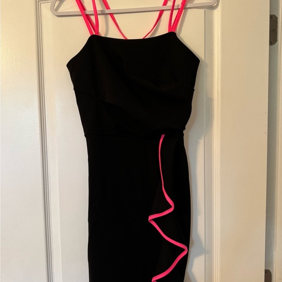 VENUS Dresses & Skirts - Venus Women’s Elegant Black Dress with Pink Accents XS